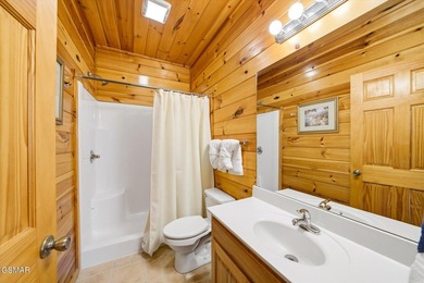 Spacious 3,456 sq.ft. STR with 6 KING SIZE ROOMS and GREAT - photo 30