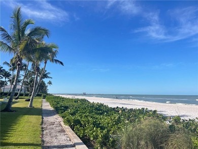 In the heart of Olde Naples, this 2020-built courtyard residence - photo 31
