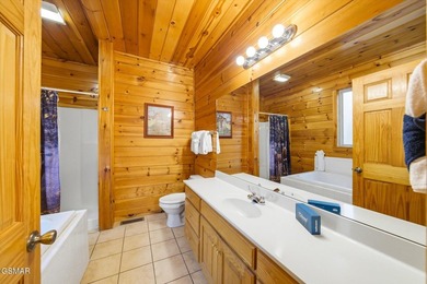 Spacious 3,456 sq.ft. STR with 6 KING SIZE ROOMS and GREAT - photo 32