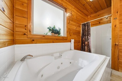 Spacious 3,456 sq.ft. STR with 6 KING SIZE ROOMS and GREAT - photo 34