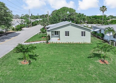 Welcome to 1201 N Palmway - a turnkey gem in one of Lake Worth - photo 36