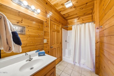 Spacious 3,456 sq.ft. STR with 6 KING SIZE ROOMS and GREAT - photo 40