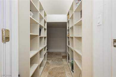 Beautiful Red Rock CC Home with great location on course - photo 44
