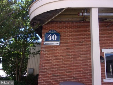 Well maintained 2 Bedroom, 2 Bath Condo available in the - photo 3
