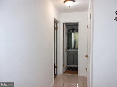 Well maintained 2 Bedroom, 2 Bath Condo available in the - photo 4