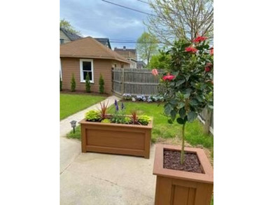 Large update 4 bedroom, 1.5 bath home. 2 blocks from lake - photo 19