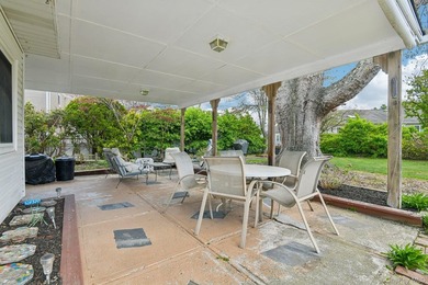 Welcome to this spacious 4-bedroom, 1.5-bath high ranch nestled - photo 26