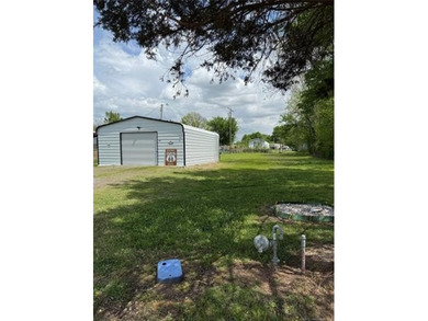 Looking for a big lot near Lake Eufaula? This one is ready for - photo 6