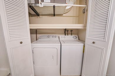 Welcome to this beautifully renovated, move-in ready bright - photo 15