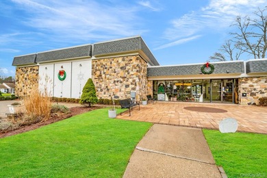 Welcome to this beautifully renovated, move-in ready bright - photo 18
