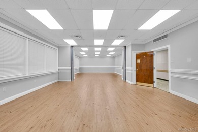 Welcome to this beautifully renovated, move-in ready bright - photo 20