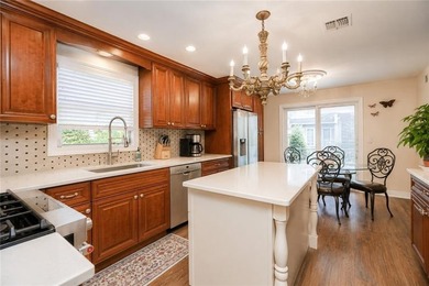 Welcome to 5886 Amboy Road, a beautifully maintained detached - photo 25