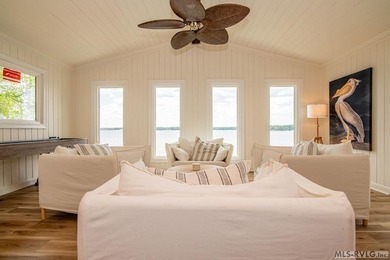 Exceptional Waterfront opportunity in the exclusive Four Seasons - photo 28
