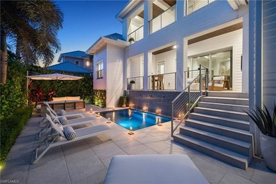 Ideally situated in the heart of downtown Naples, this - photo 1