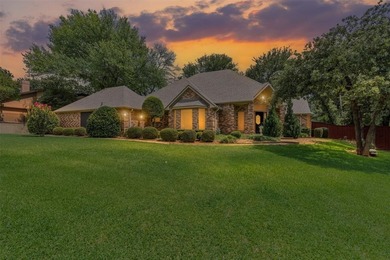 Lake Arlington Home For Sale in Arlington Texas