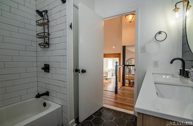 Exceptional Waterfront opportunity in the exclusive Four Seasons - photo 32