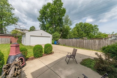 Welcome to 1328 Granger Ave.-timeless historical charm offering - photo 7