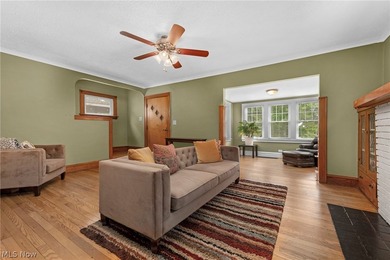 Welcome to 1328 Granger Ave.-timeless historical charm offering - photo 9