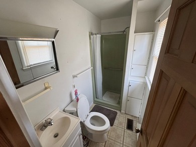 Looking for a home with an unfinished basement? Here is your - photo 3