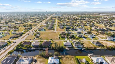 GULF ACCESS lot! Build a custom, waterfront pool Home in - photo 6