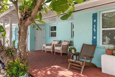 Waterfront Duplex with Income Potential in Big Pine Key! Live - photo 4
