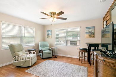 Waterfront Duplex with Income Potential in Big Pine Key! Live - photo 9