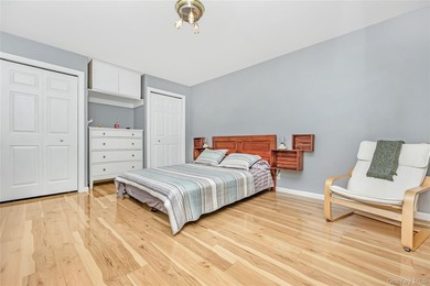 Move right into a fully renovated, spacious, and sun-filled - photo 13