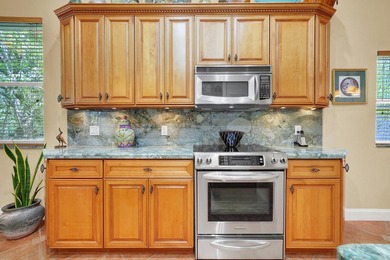 Discover this beautifully maintained 3 bedroom, 2.5 bathroom - photo 15