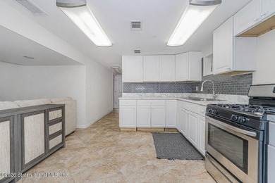 South Beach - welcome to this 6/6 2-family, fully brick, and - photo 25