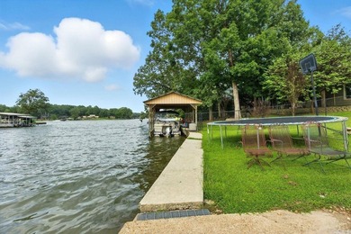 An exceptional Lake Hamilton estate, this rare offering brings - photo 26
