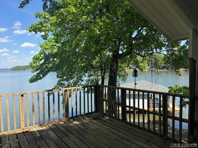 Location does matter! What a VIEW! This desirable POINT LOT - photo 29