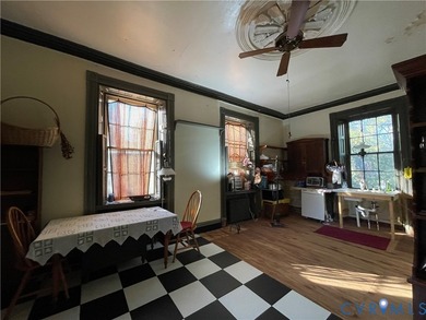 Springfield, circa 1828 is a historic treasure and icon located - photo 31