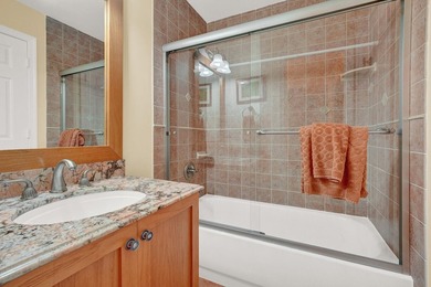 Discover this beautifully maintained 3 bedroom, 2.5 bathroom - photo 32