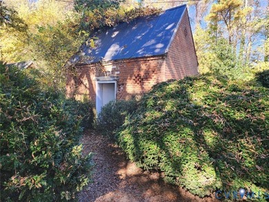 Springfield, circa 1828 is a historic treasure and icon located - photo 34