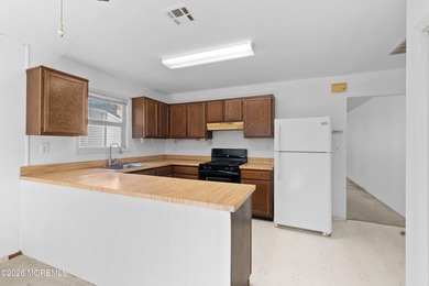 Welcome to 22 Encinitas Drive in the highly desirable Holiday - photo 6