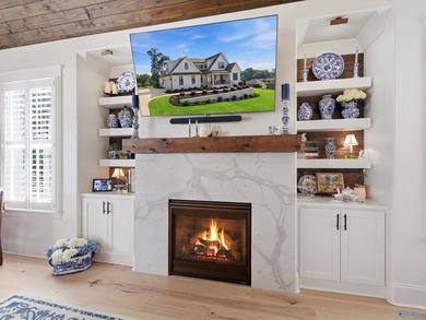 Amazing custom brick 4 bed home in Guntersville City school - photo 6