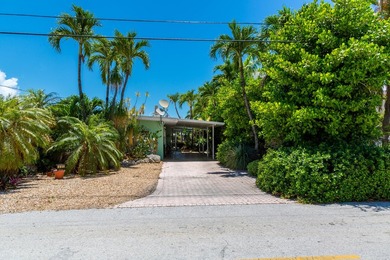 TURNKEY CANAL-FRONT RETREAT IN KEY COLONY BEACH! Welcome to your - photo 3