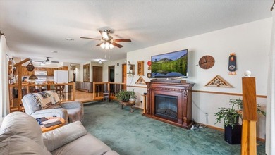 Welcome to this spacious 4-bedroom, 3-bath rambler just minutes - photo 13