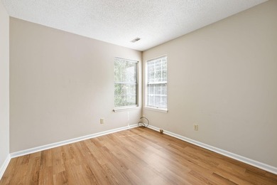 MOTIVATED SELLER!! REFRESHED LISTING! NEW UPGRADES INCLUDING NEW - photo 18