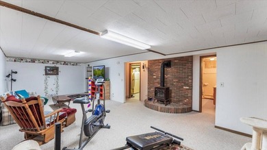 Welcome to this spacious 4-bedroom, 3-bath rambler just minutes - photo 26