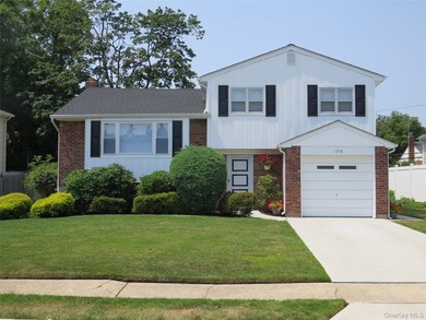 Your Next Chapter Starts Here... Welcome to this 3 bedroom, 1.5 - photo 1