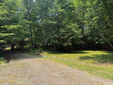 Discover your perfect Raystown Lake getaway! Located just - photo 3