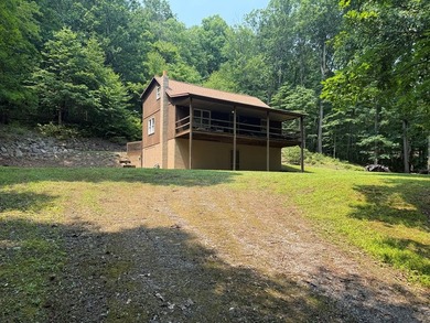 Discover your perfect Raystown Lake getaway! Located just - photo 5