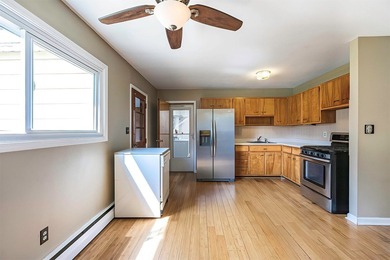 If you have been looking for a move-in condition, one-story home - photo 11