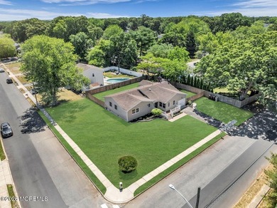 Beautifully updated and move-in ready, this expanded 3-bedroom/2 - photo 3