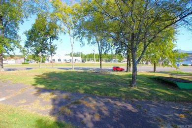 PRIME COMMERCIAL PROPERTY located just over the 70W bridge - photo 30