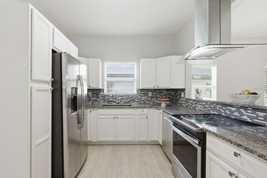Living in Downtown Tampa has never been sweeter than in this - photo 4