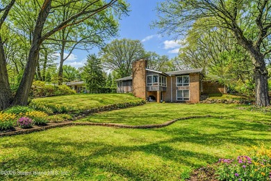 A rare opportunity in one of Staten Island's most sought-after - photo 15