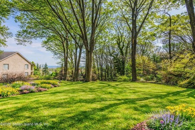 A rare opportunity in one of Staten Island's most sought-after - photo 16
