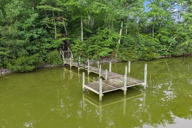 Waterfront living at its finest on a protected cove of Taylors - photo 3